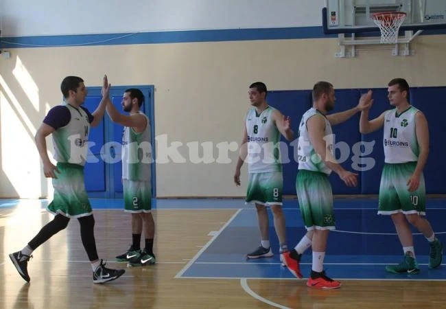 Ботев 2012 с 19-и успех в НАЛБ