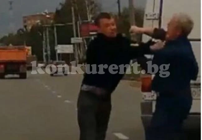 Меле между сотаджии и мъжаги от БМВ