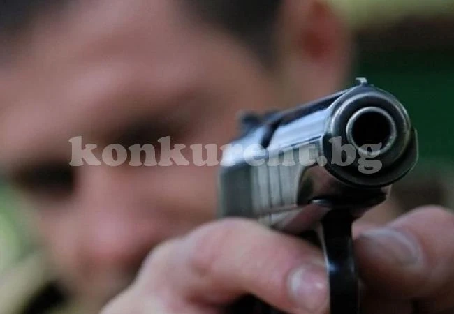 (СНИМКА) Актьор застреля бившата си съпруга и майка на двете им деца