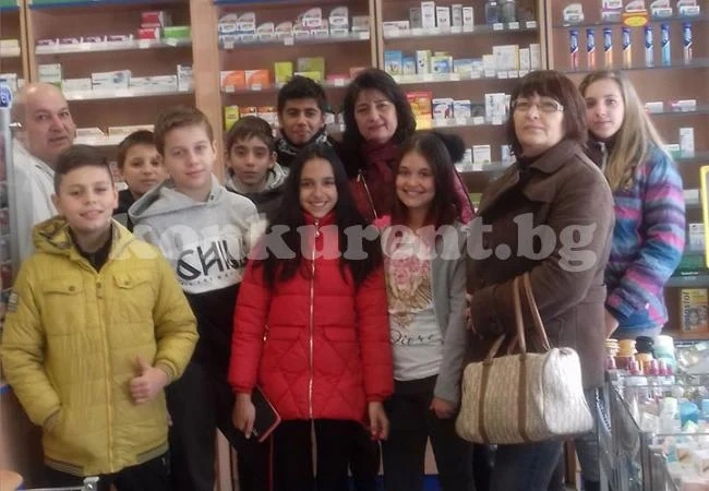 Ученици научиха повече за професията фармацевт