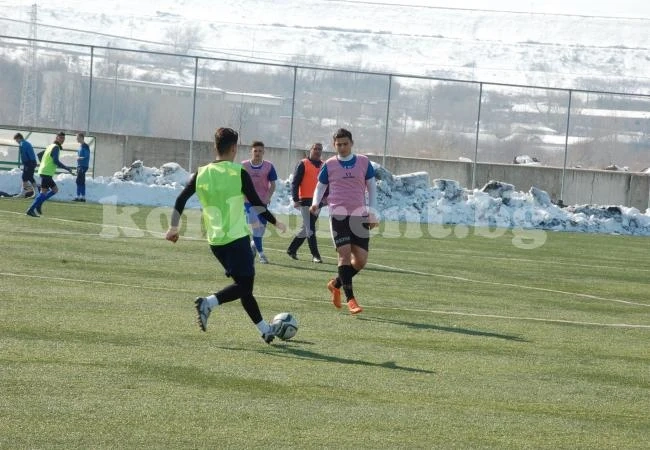 „Орлетата“ кацат на „Огоста“ за сблъсък в U17