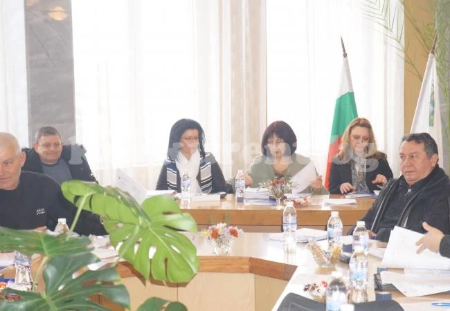 Съветниците от Козлодуй заседаваха в Гложене СНИМКИ