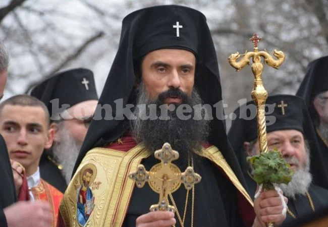 Дядо Даниил ще служи в Монтана