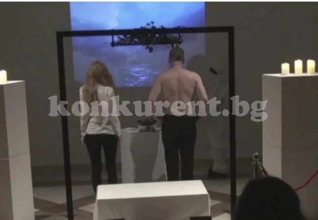 (СНИМКИ/ВИДЕО 18+) Мъж и жена ядоха от собствената си плът на живо във Фейсбук