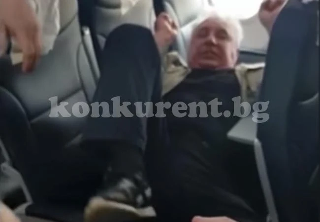 (ВИДЕО) Руснак налетя на бой в самолета - свършила водката