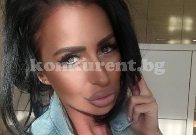 Деси Фотосесията маха бомбите с кредит от 15 бона, сложила ги за 7