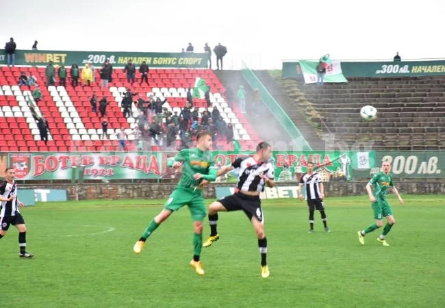 Ботев и Локо /ГО/ спукаха топката за 0:0 /Снимки/