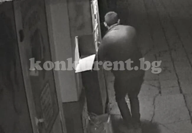 Взломиха автомат за кафе