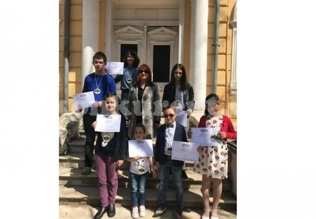 Осем награди за млади пианисти от Враца