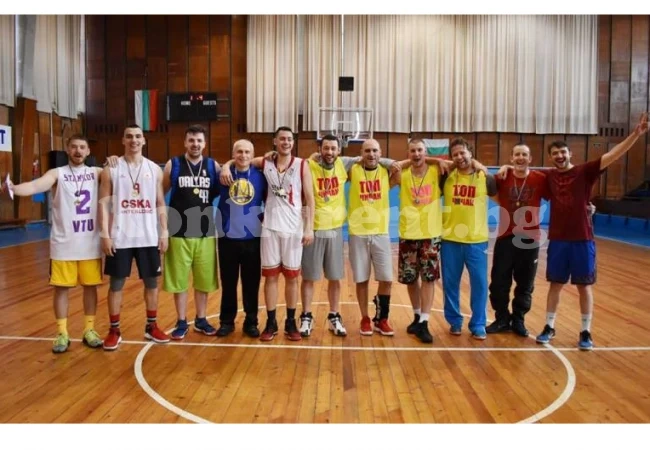 Мръсно и полека е №1 във Великденски турнир по стрийтбол