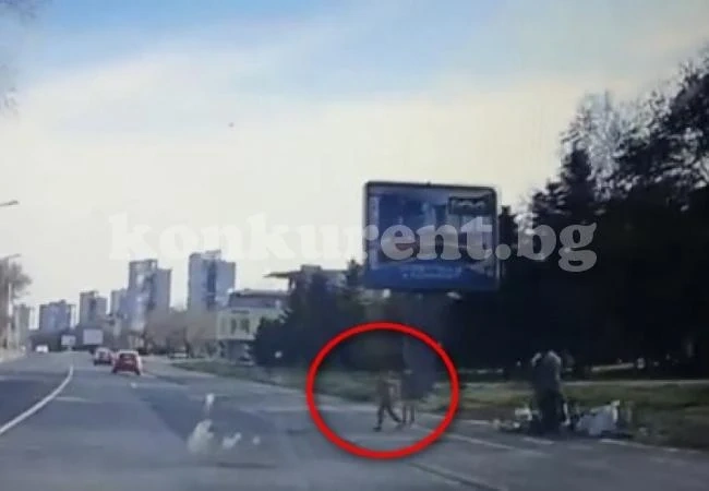 Внимание шофьори: Пазете се, цигани карат децата си да се хвърлят пред коли! (ВИДЕО) 