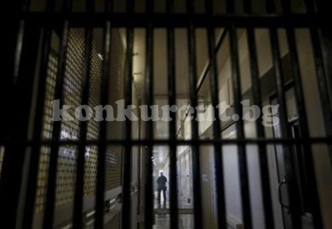Убиха поне 21 затворници, опитали да избягат и да взривят стена