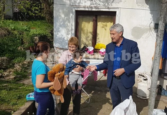 Зарадваха семейства в неравностойно положение
