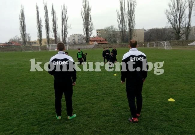 Пегас Спорт вкара 25 безотвени гола в 2 срещи от „Футбол 9”
