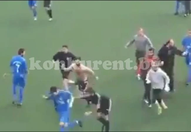 Масов бой, 3 гола, греда и 2 червени картона в мача на Бдин в Левски