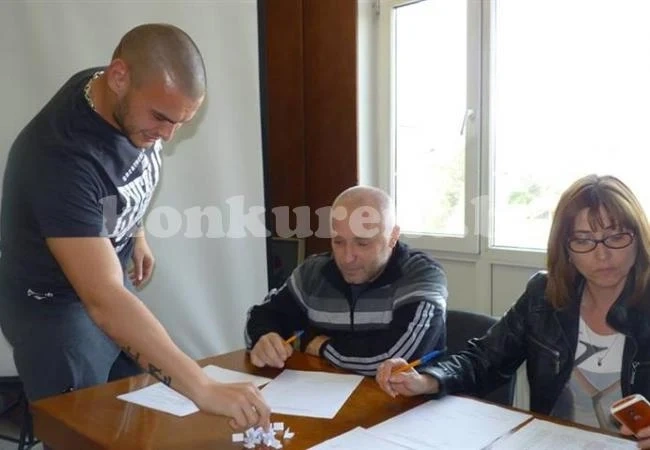 Футболният маратон в Мездра започва, купа и 500 лв. за първенеца