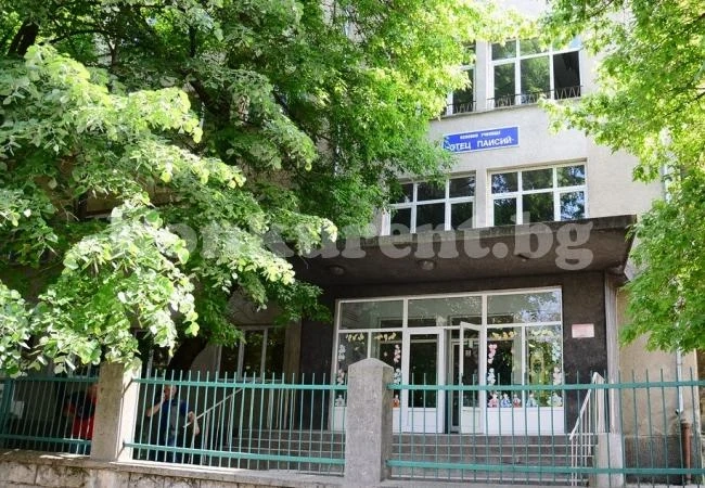 Видинско школо ще посрещне новата учебна година с обновена сграда