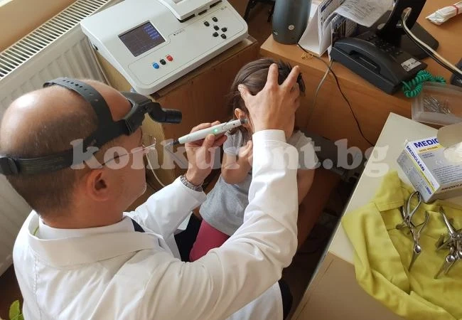 Екип от „Пирогов” прегледа 350 деца във Видин