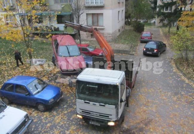 В Берковица вдигат изоставените коли
