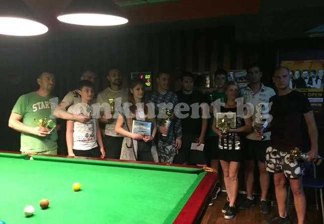 Наградиха призьорите в „Mezdra Snooker League“