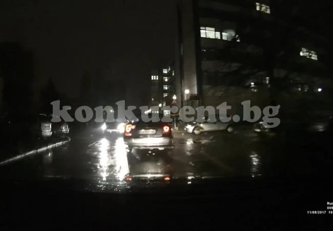 Двама пострадаха при катастрофа