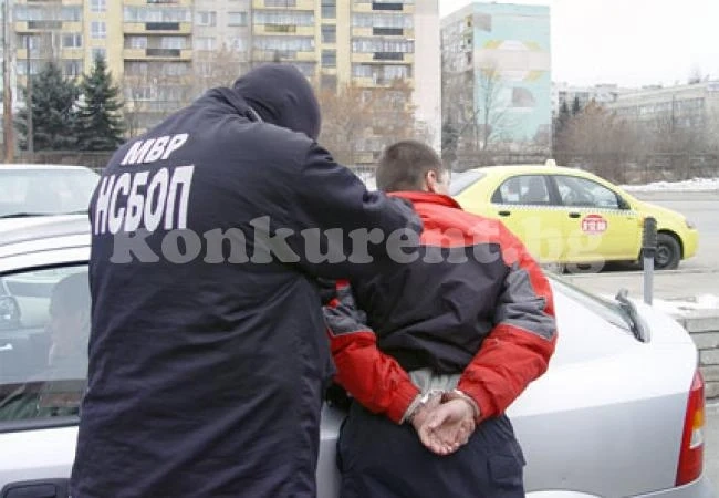 Хванаха младеж с наркотици в Козлодуй
