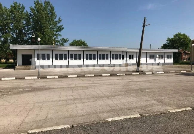 В Нивянин се радват на обновен ресторант