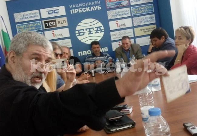 Таксиметрови шофьори плашат с протести на жълтите павета