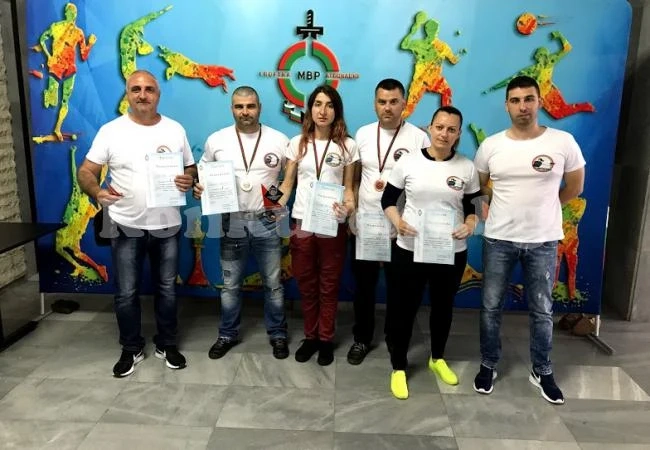 Стрелците на Спартак с 2 купи и 3 медала от „Бинев, Трошанов, Ангелов“