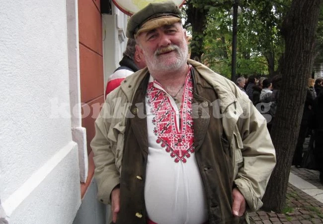 Печатат във Враца Алманах „Думите“