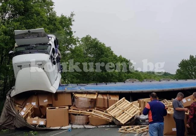 Пуснаха движението по Е79