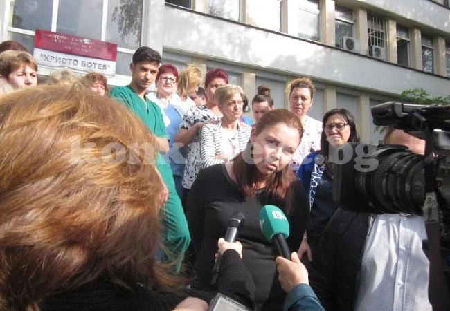 Полина Комитска: Пак бих хвърлила яйца. Но скоро ще започнем да мятаме и камъни