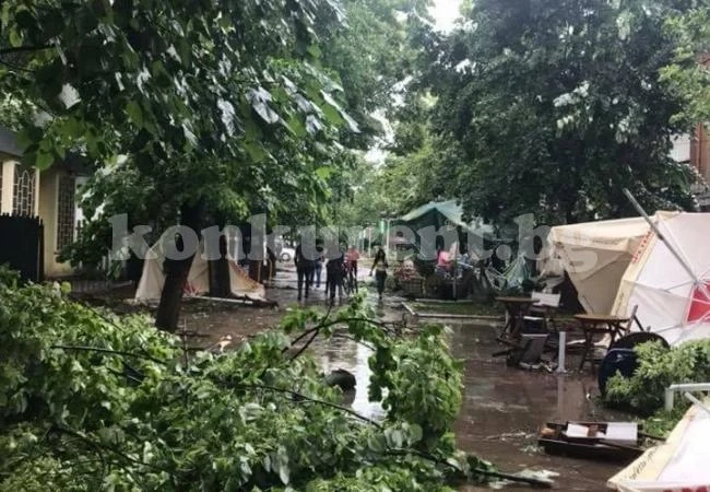 Ураганът и стихията повредили 200 сгради в Бяла Слатина