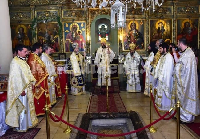 Трима митрополити служиха заедно за празника на храм “Св. Възнесение” във Враца