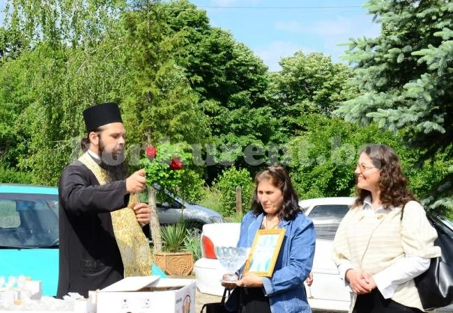Храмов празник събра миряни в село Търняне