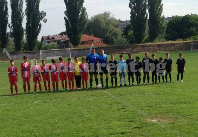 Пегас Спорт е шампион във „Футбол 9”. Крайно класиране