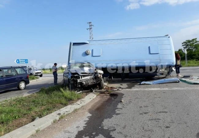 ПЪРВИ СНИМКИ Кървава катастрофа край Враца