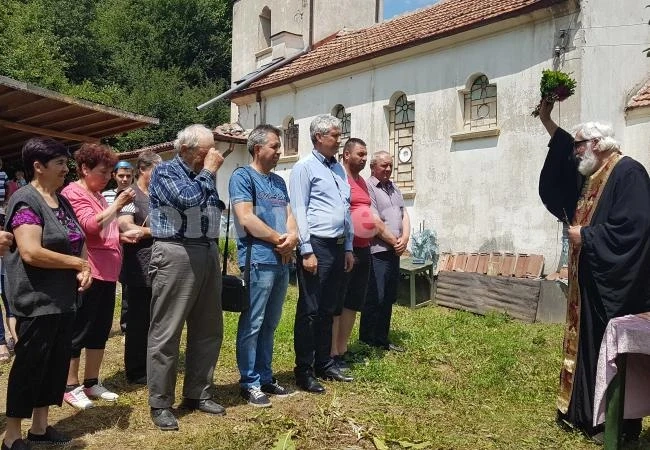Отбелязаха храмовия празник на църквата в с. Оселна