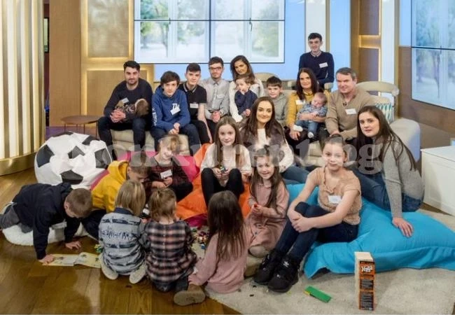 Най-голямото семейство във Великобритания чака 21-вото си дете