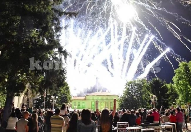 Враца видя уникално шоу и заря СНИМКИ