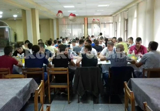 ОФК Ком отдаде дължимото на школата, мъжете се стягат за 48-часов банкет