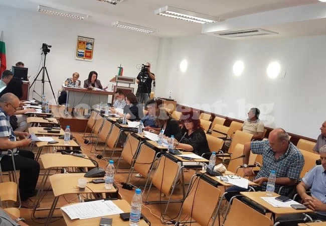 Водата скара властта в община Мездра