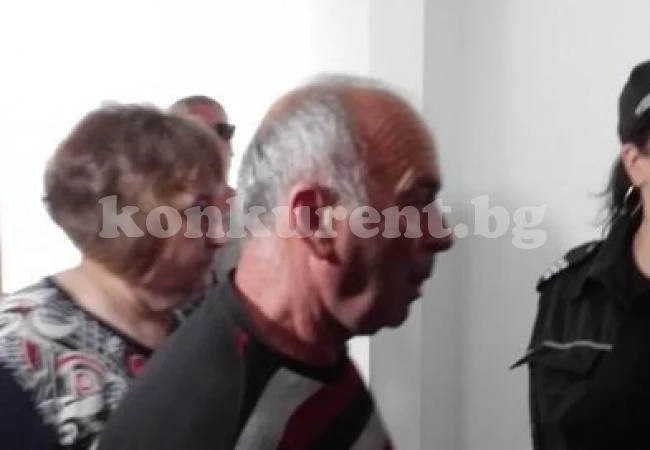 Бащата на Иван: Мъж с качулка, а не синът ми е убил 11-годишната Никол