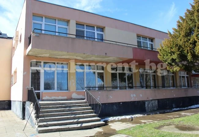 Стартират ремонтните дейности в две детски градини в Козлодуй