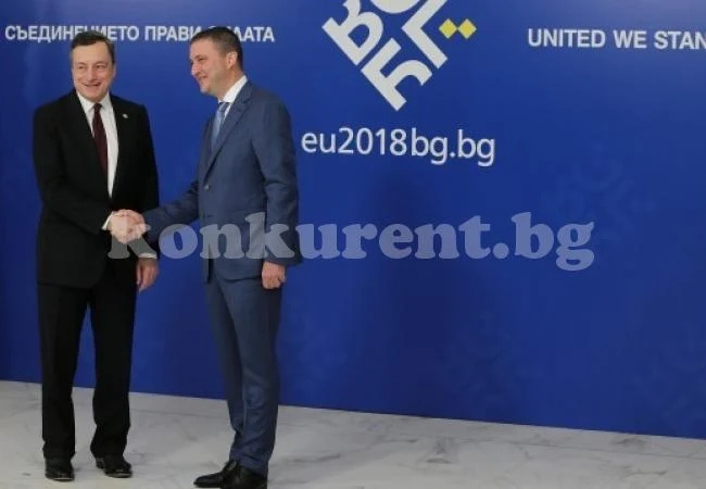 Влизаме в банковия съюз и чакалнята за еврото