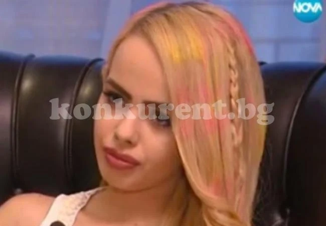 Сузанита топлес в опасна сцена надупена към гаджето си! (СНИМКА 18+)