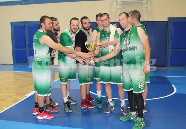 Ботев 2012 стартира мощно за купата на НАЛБ