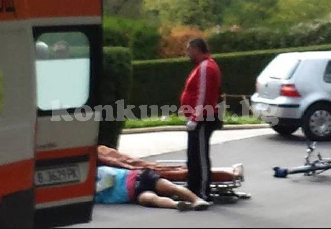 Велосипедист загина след удар от „Голф“