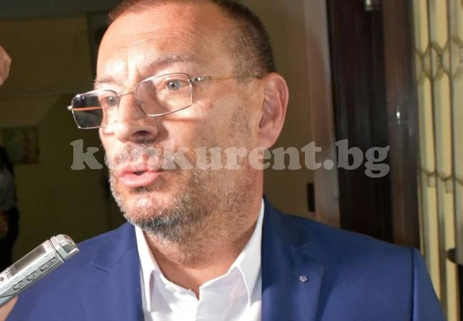 Валери Митков: Взривът в завода е станал след външна намеса