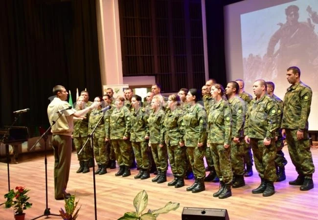 Враца става сцена на армейски творци